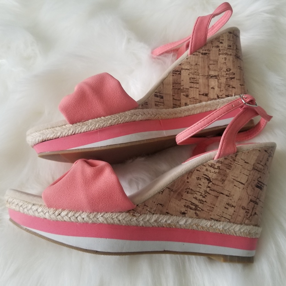 Beautiful platform shoes. - Picture 5 of 5